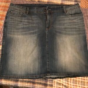 Old Navy Skirts - Old Navy Short Denim Skirt, Size 22 Old Navy Skirts - Old Navy Short Denim Skirt, Size 22